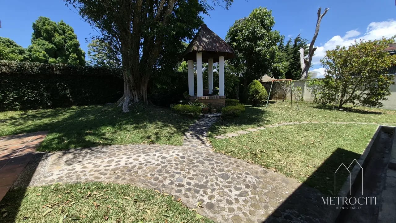 En venta hermosa casa de esquina en carretera a El Salvador — Casa en Venta en Carretera a El Salvador, Guatemala, Ciudad — foto 6 de 11