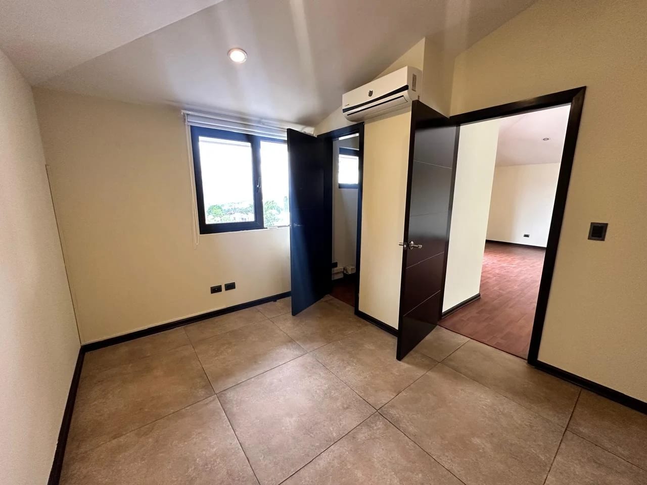 Vendo Casa en Colonia Elgin 2 Zona 13 — Casa en Venta en Zona 13, Guatemala, Ciudad — foto 2 de 14