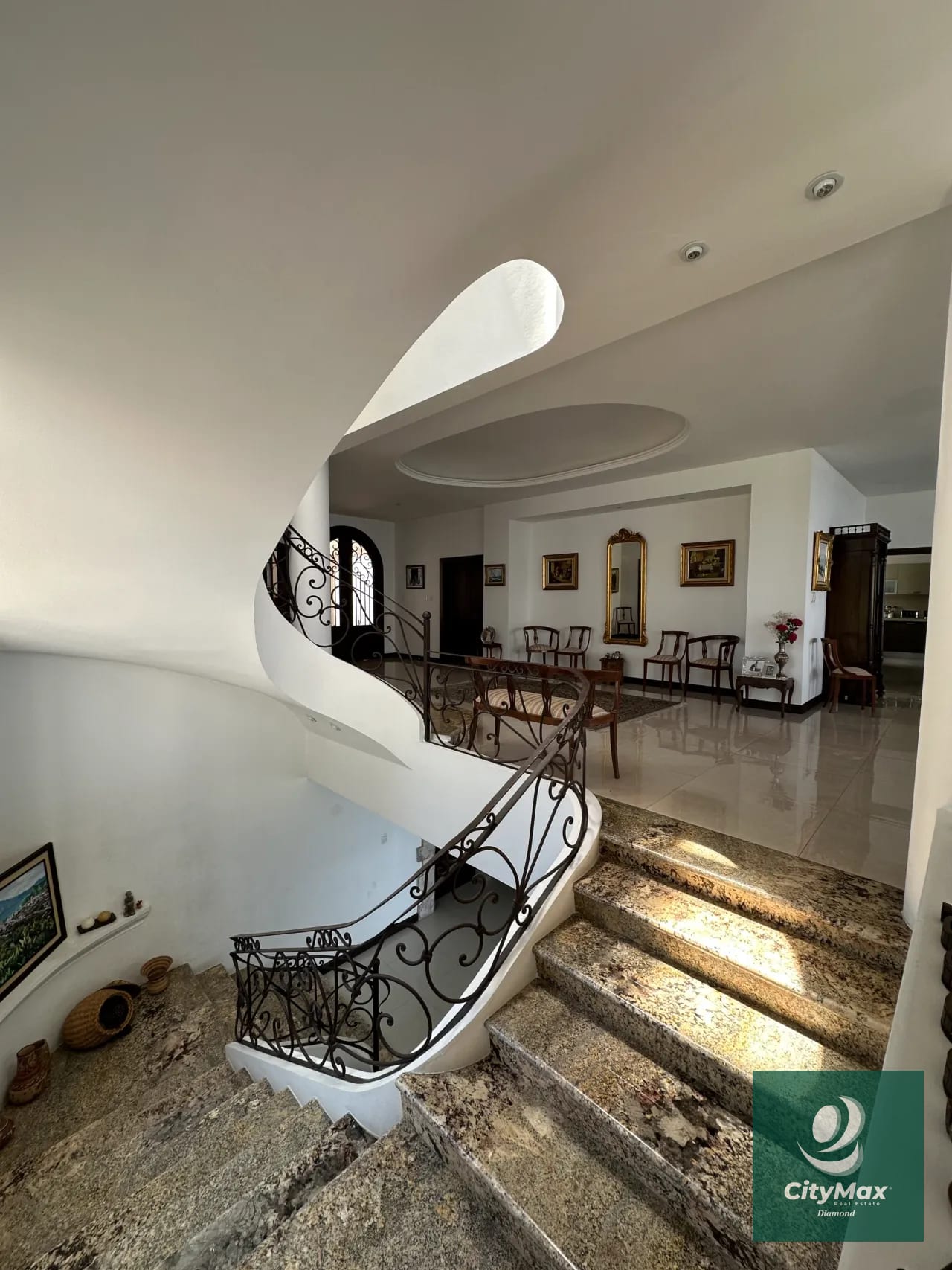 Casa Luxury en Venta en Altos de Monte Bello Km 9.5 CAES — Casa en Venta en Santa Catarina Pinula, Guatemala, Ciudad — foto 4 de 17