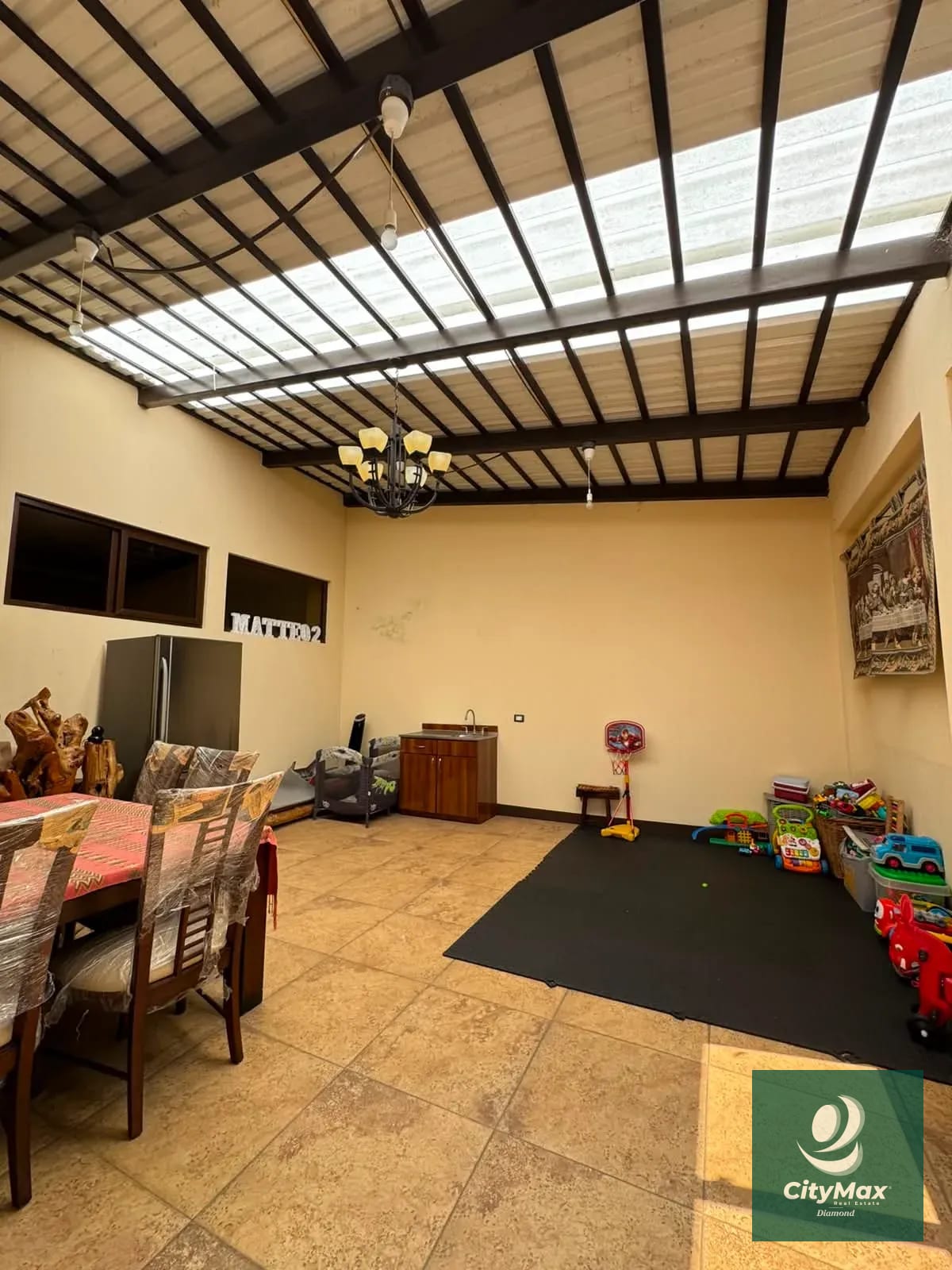 Casa en Venta y Renta en Santa Catarina Pinula — Casa en Alquiler en Santa Catarina Pinula, Guatemala, Ciudad — foto 2 de 17