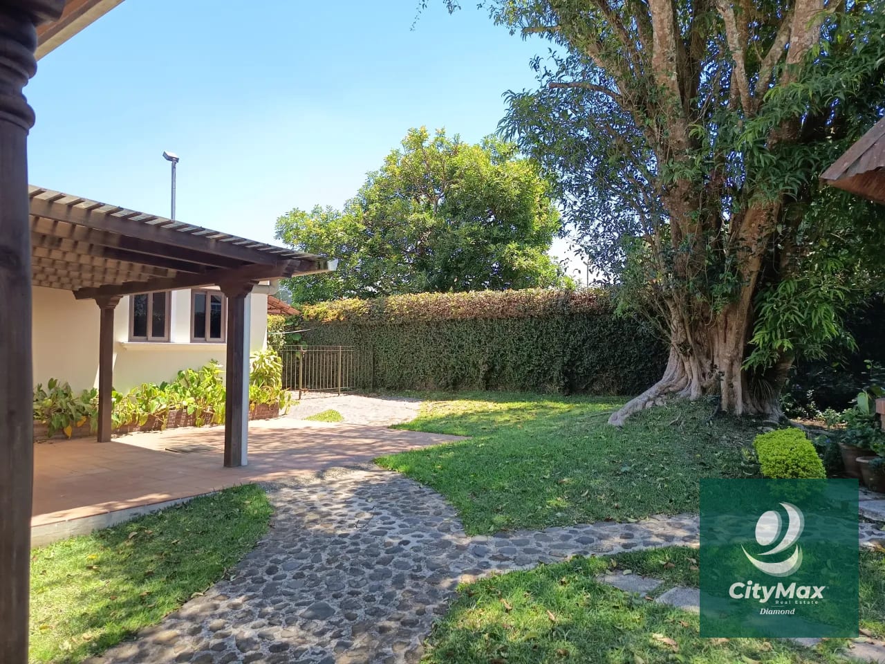 Casa Grande en Venta en Km 25.5 Carretera a El Salvador — Casa en Venta en San José Pinula, Guatemala, Ciudad — foto 12 de 17