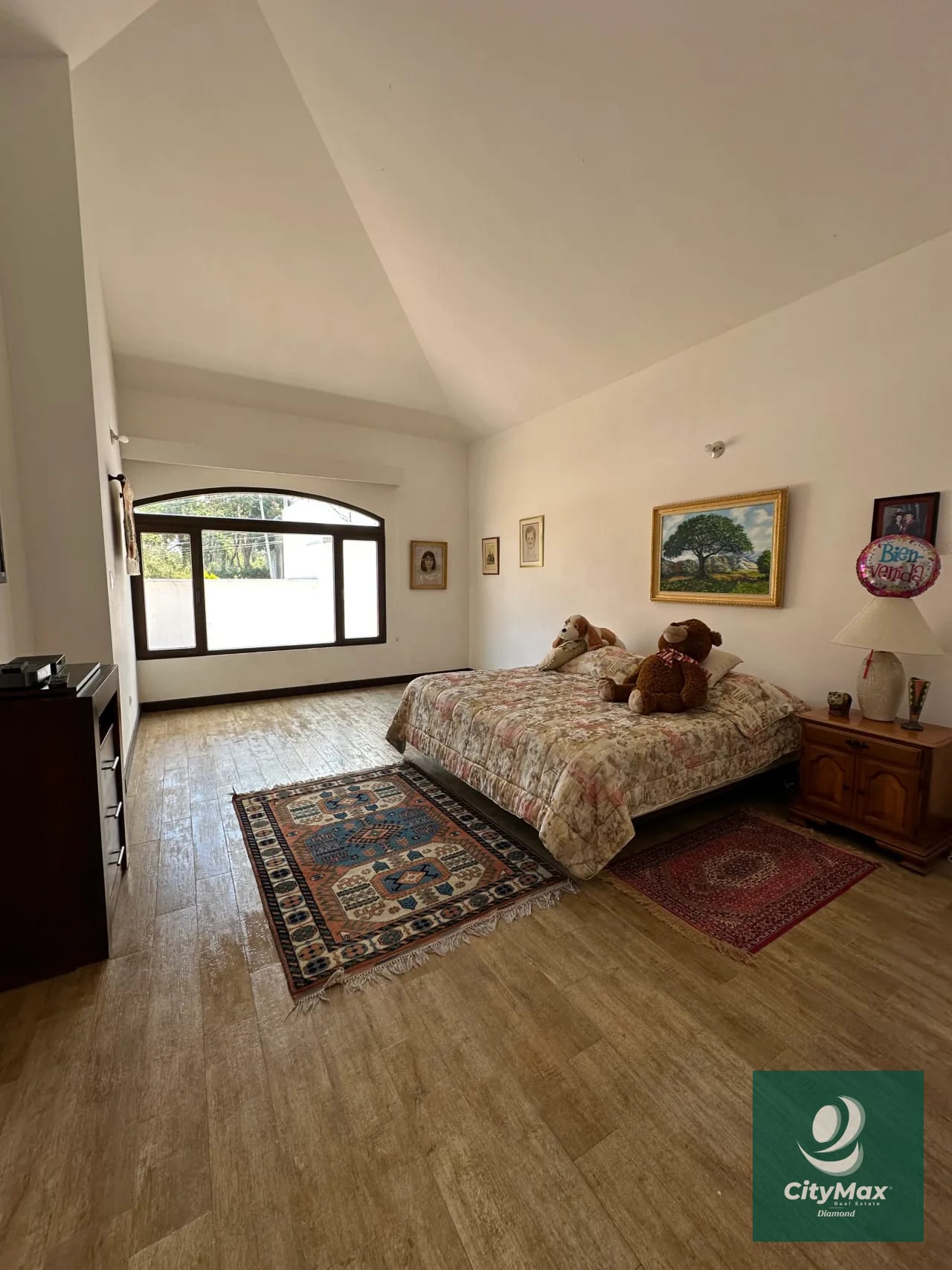 Casa de Lujo y Vistas Top en Venta en Montebello CAES — Casa en Venta en Santa Catarina Pinula, Guatemala, Ciudad — foto 14 de 16