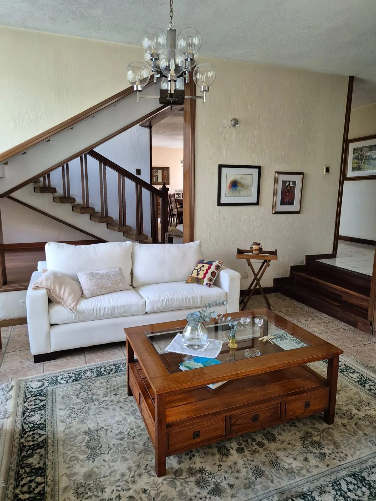 Vendo Casa 4 Hab Z.15 Valles de Vista Hermosa REF.6800 *450M2 Const, Estudio, Jardin, Cuarto Serv, 5 Parqueos, 4 Hab, 4.5 Baños, Sala Fam, $550K* — Casa en Venta en Zona 15, Guatemala, Ciudad — foto 6 de 17