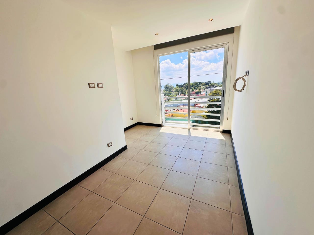 Apartamento en Venta, Edificio Destiny 93 MTS2, 3 Dormitorios, Carretera a el Salvador — Apartamento en Venta en Destiny Sky Homes, Carretera a El Salvador, Guatemala, Ciudad — foto 3 de 16
