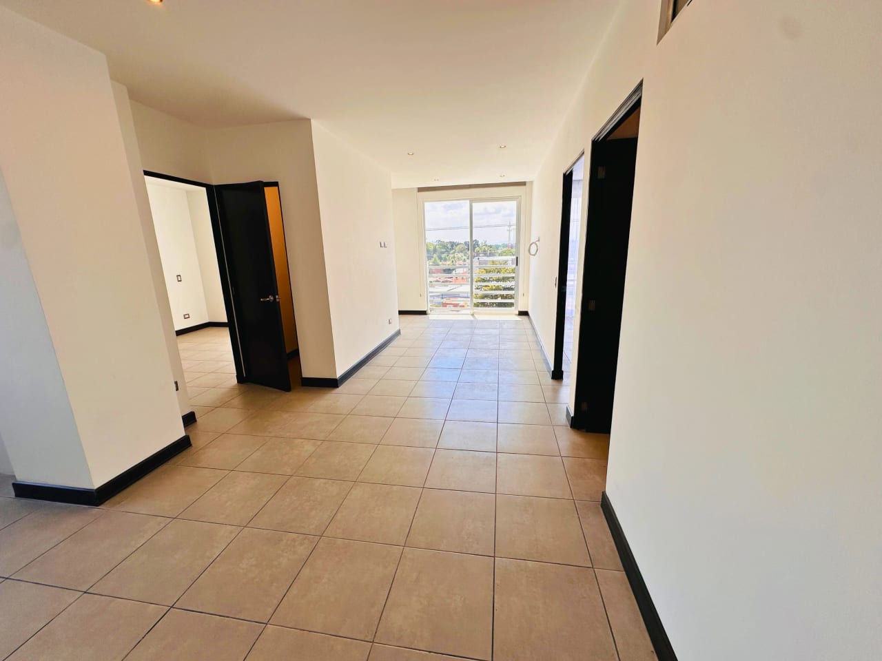 Apartamento en Venta, Edificio Destiny 93 MTS2, 3 Dormitorios, Carretera a el Salvador — Apartamento en Venta en Destiny Sky Homes, Carretera a El Salvador, Guatemala, Ciudad — foto 1 de 16