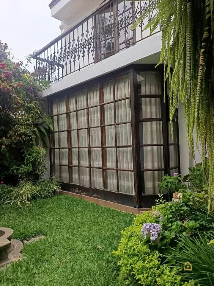 Vendo casa en zona 16 Colonia Lourdes 5 Habitaciones $545,000 — Casa en Venta en Lourdes, Zona 16, Guatemala, Ciudad — foto 2 de 17