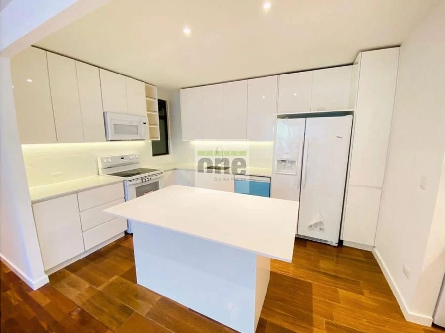 Lindo Apartamento de lujo de 3 dormitorios en zona 10 — Apartamento en Alquiler en Zona 10, Guatemala, Ciudad — foto 9 de 13