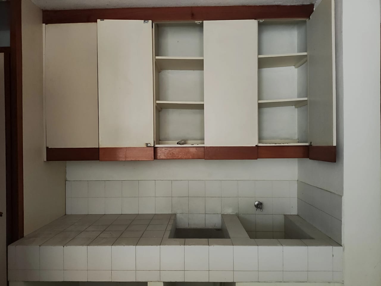 Vendo casa para remodelar en Montebello 1, Carretera a El Salvador — Casa en Venta en Santa Catarina Pinula, Guatemala, Ciudad — foto 12 de 17