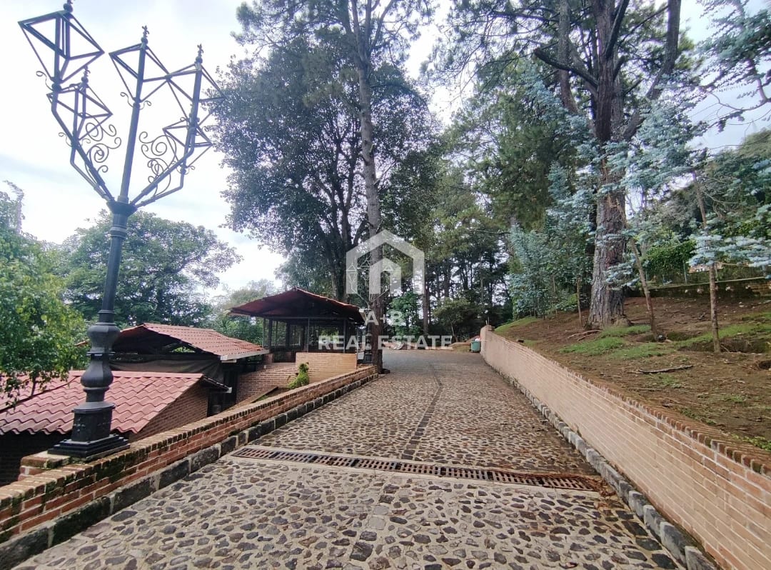 Vendo hermosa casa en San Lucas Sacatepéquez, sector Cerro Alux — Casa en Venta en San Lucas Sacatepéquez, Sacatepéquez — foto 16 de 16