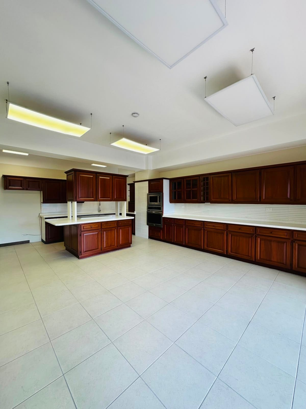 Espectacular apartamento en venta zona 10 — Apartamento en Venta en Zona 10, Guatemala, Ciudad — foto 6 de 8