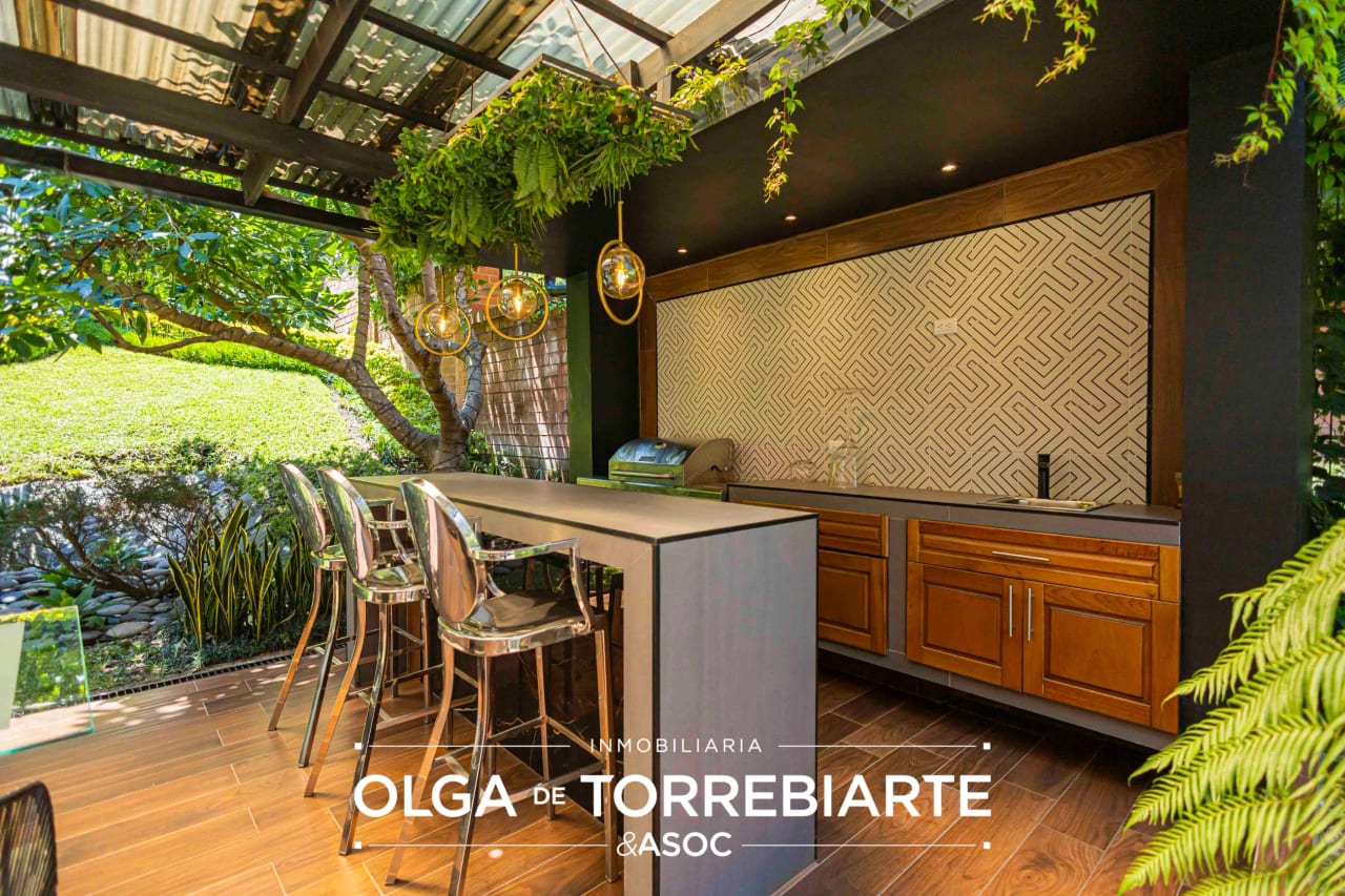 Casa amueblada en Villa Serena, Muxbal — Casa en Venta en Muxbal, Guatemala, Ciudad — foto 8 de 16