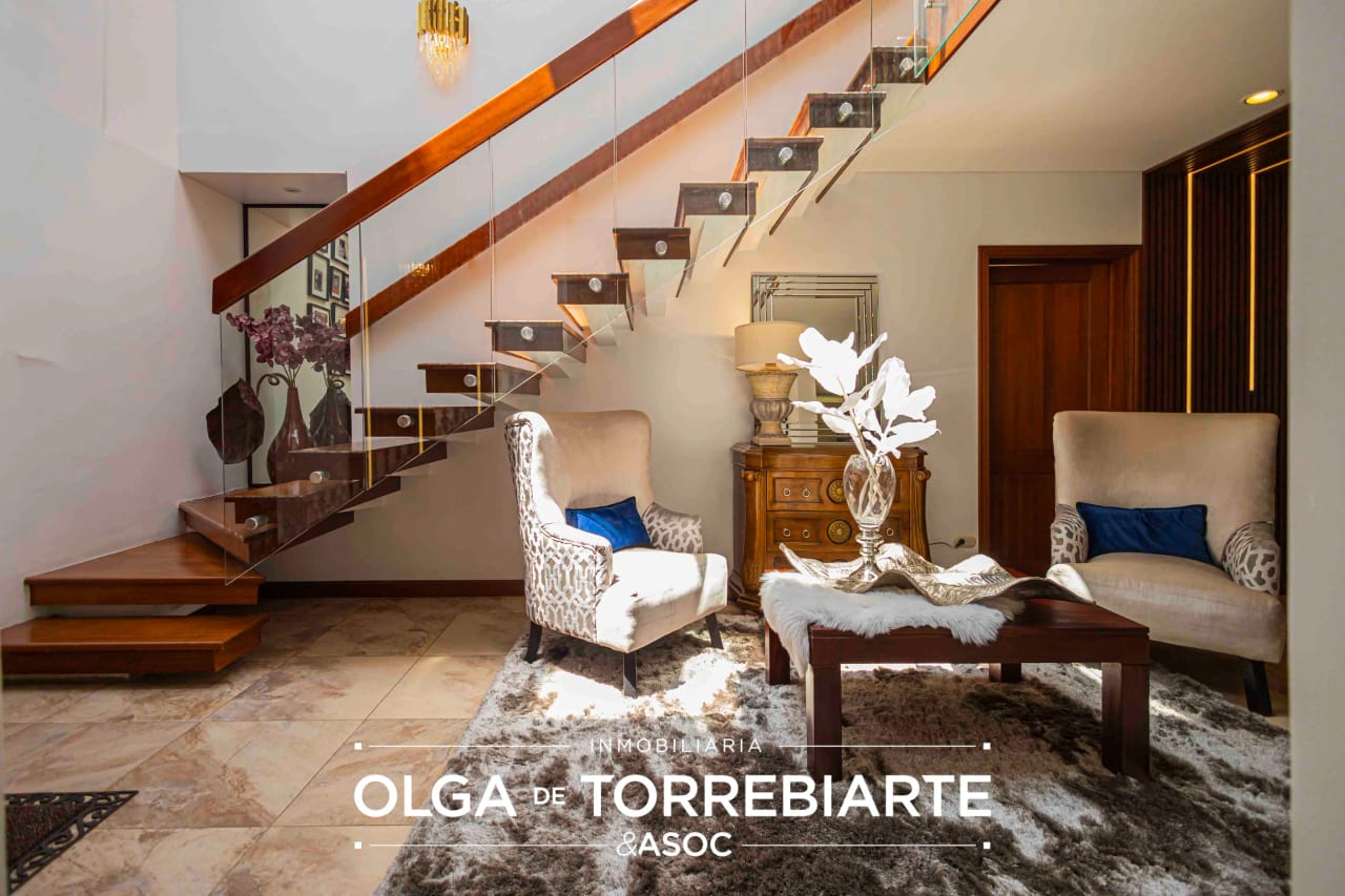 Casa Amueblada en Villa Serena, Muxbal — Casa en Venta en Muxbal, Guatemala, Ciudad — foto 3 de 17