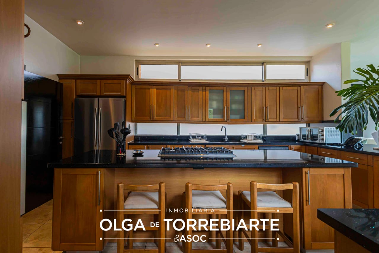 Casa en Condominio Monticello — Casa en Venta en Residencial Puerta Parada, Carretera a El Salvador, Guatemala, Ciudad — foto 10 de 17