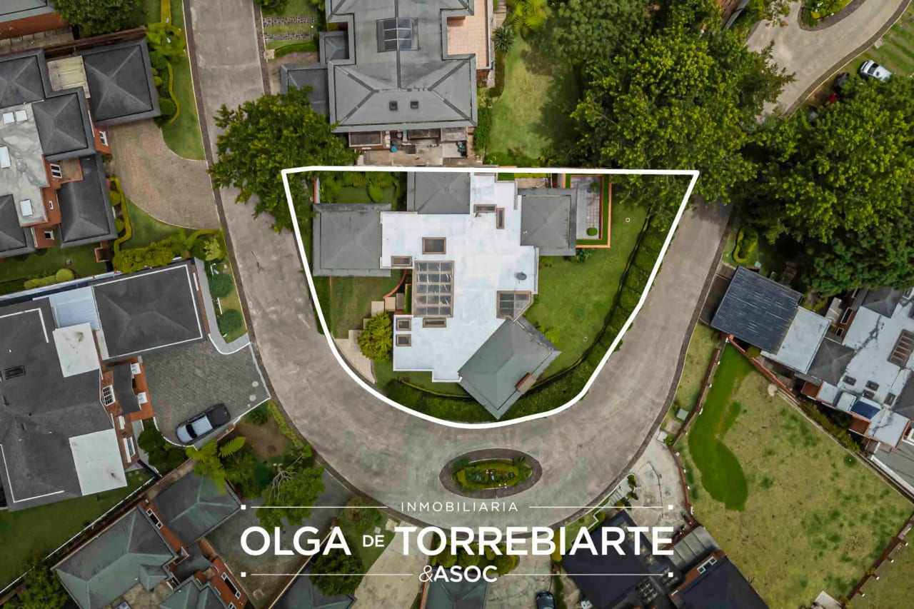 Casa en Condominio Monticello — Casa en Venta en Residencial Puerta Parada, Carretera a El Salvador, Guatemala, Ciudad — foto 2 de 17