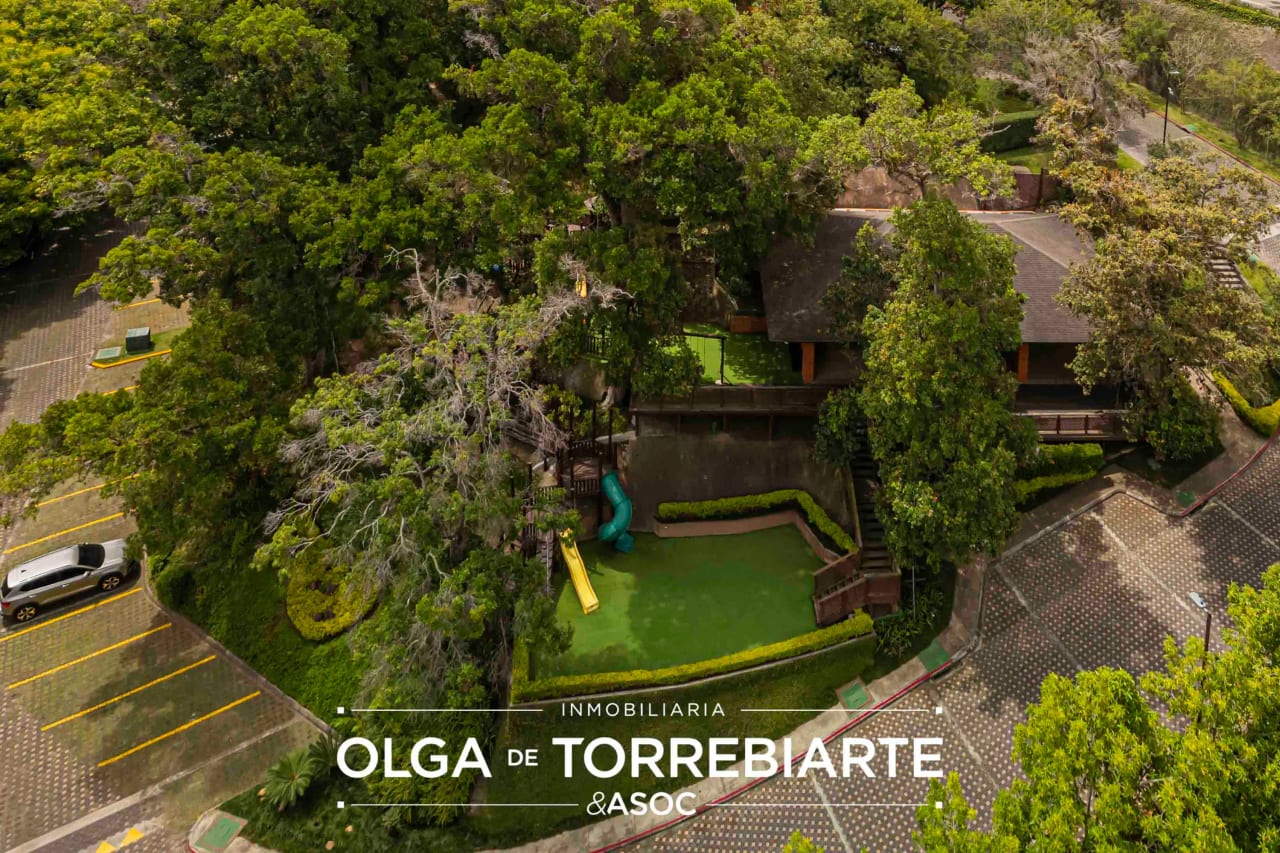 Casa en Condominio La Joya, Zona 10 — Casa en Alquiler en Zona 10, Guatemala, Ciudad — foto 14 de 17