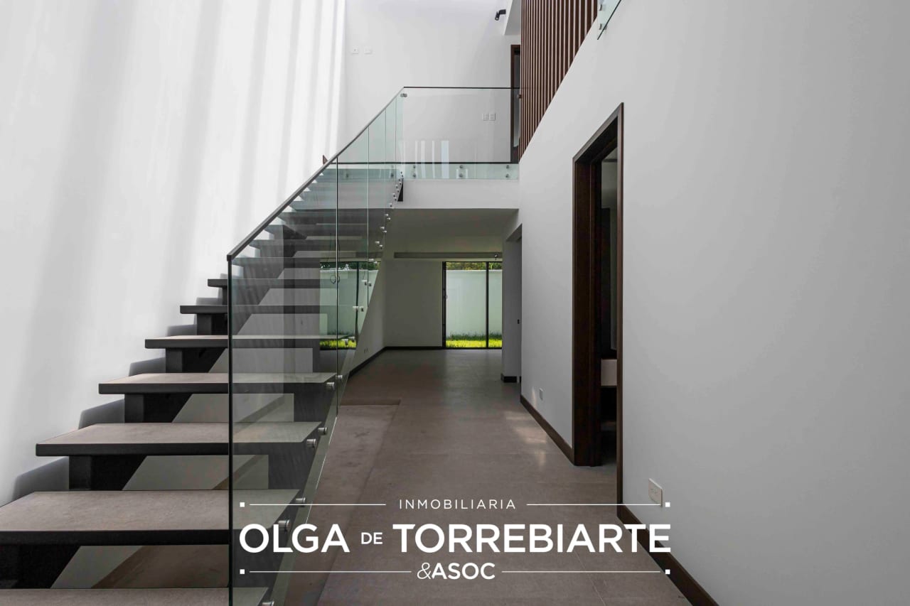 Casa para estrenar Condominio Molié, Zona 10 — Casa en Alquiler en Zona 10, Guatemala, Ciudad — foto 2 de 17