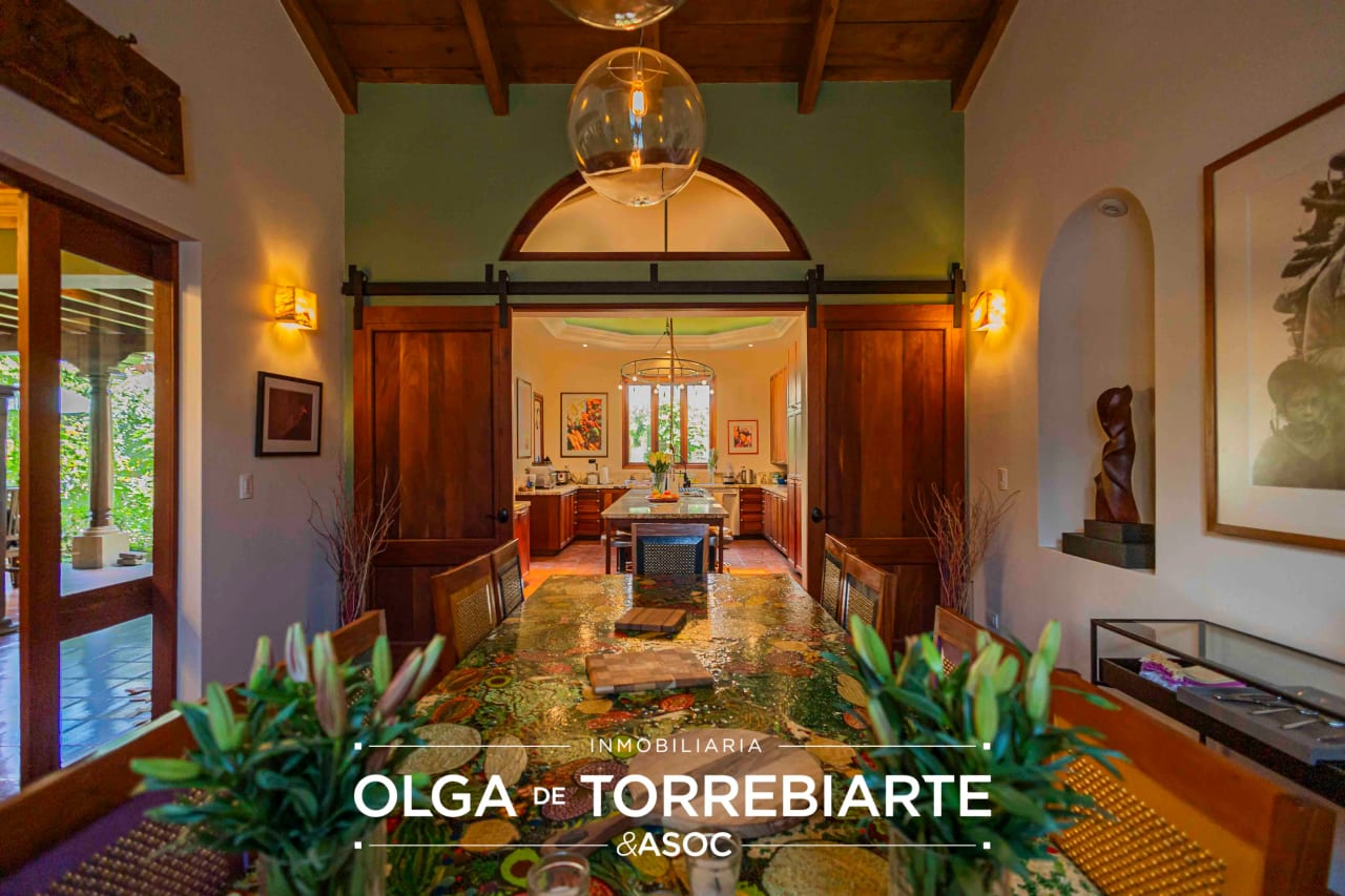 Casa con piscina en Condominio Ermita de Santa Lucía — Casa en Venta en Antigua, Sacatepéquez — foto 9 de 17