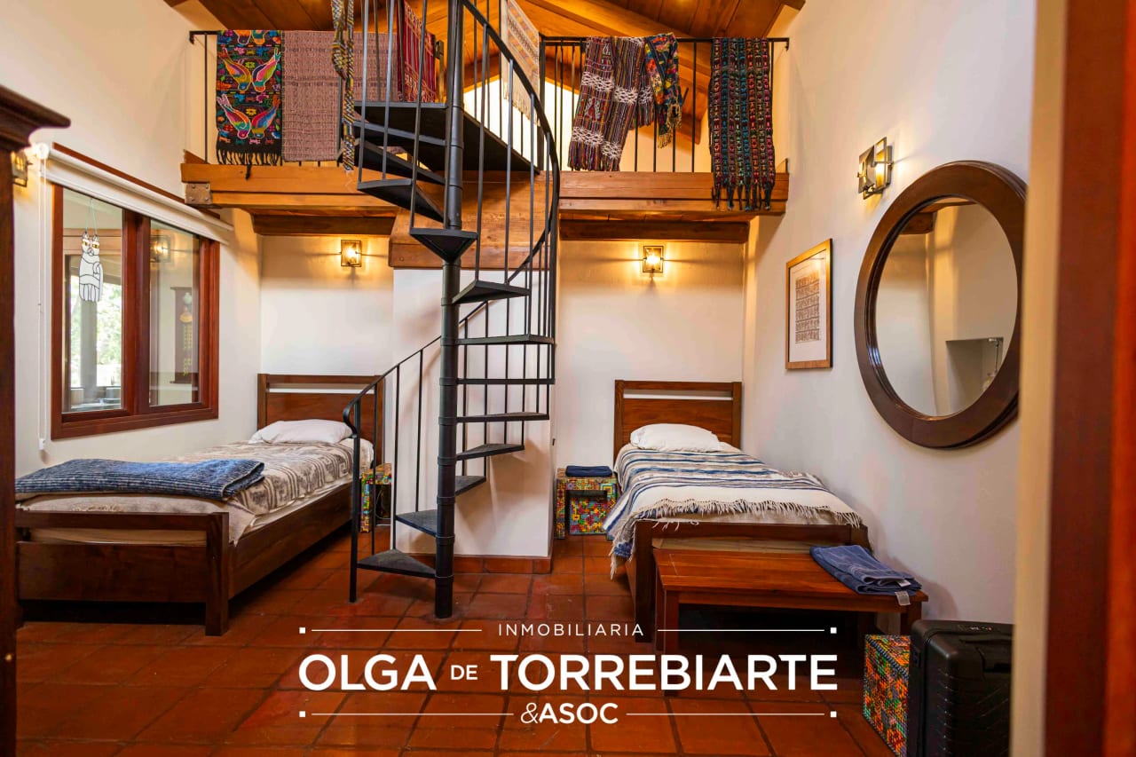 Casa con piscina en Condominio Ermita de Santa Lucía — Casa en Venta en Antigua, Sacatepéquez — foto 15 de 17