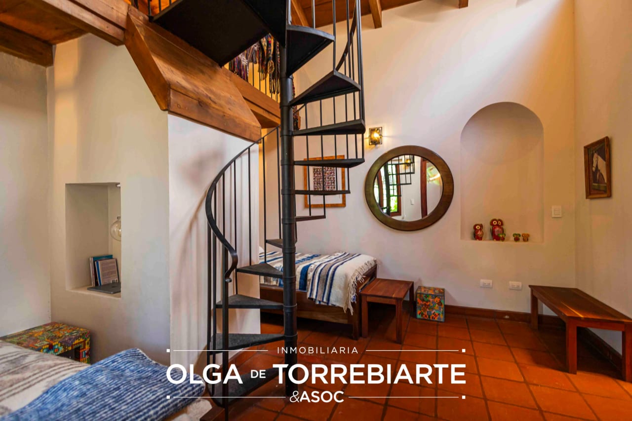 Casa con piscina en Condominio Ermita de Santa Lucía — Casa en Venta en Antigua, Sacatepéquez — foto 14 de 17