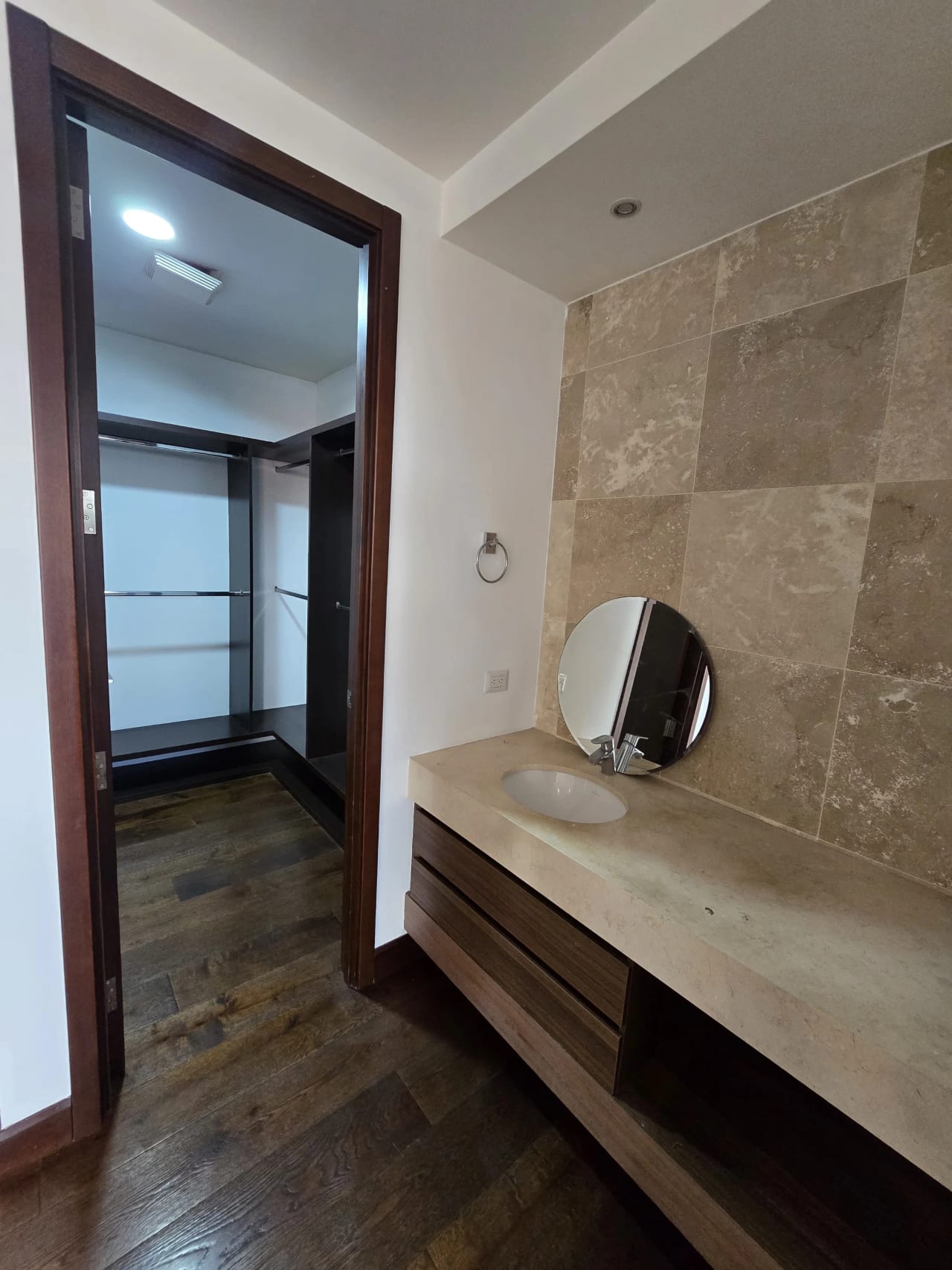 Se Alquila/Vende Apto. Tiffany Quinta, Zona 14. — Apartamento en Venta en Tiffany 5ta Avenida, Zona 14, Guatemala, Ciudad — foto 10 de 17