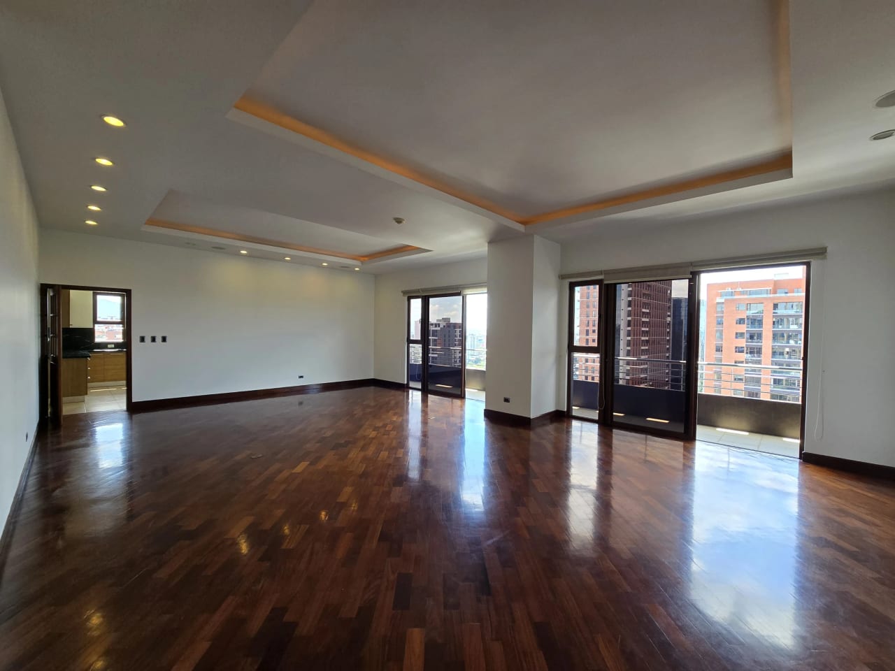 Se Alquila Apto. PH Santa María, Zona 10. — Apartamento en Alquiler en Santa María, Zona 10, Guatemala, Ciudad — foto 1 de 17