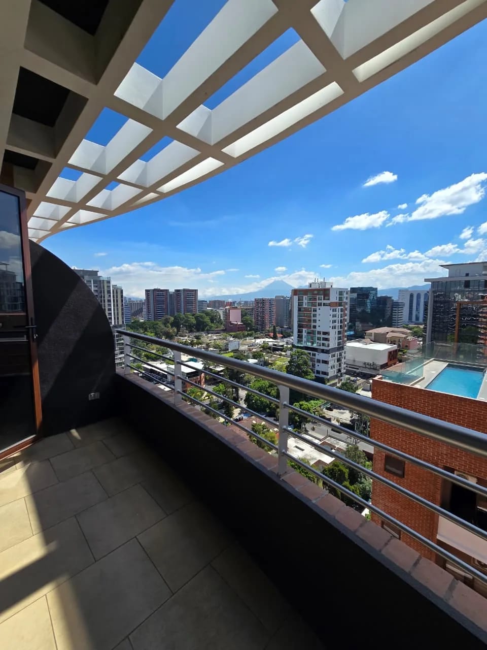 Se Alquila Apto. PH Santa María, Zona 10. — Apartamento en Alquiler en Santa María, Zona 10, Guatemala, Ciudad — foto 11 de 17