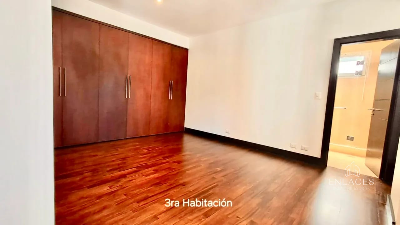Zona 14 • Apartamento en Renta • Edificio 5ta Avenida — Apartamento en Alquiler en Zona 14, Guatemala, Ciudad — foto 15 de 16