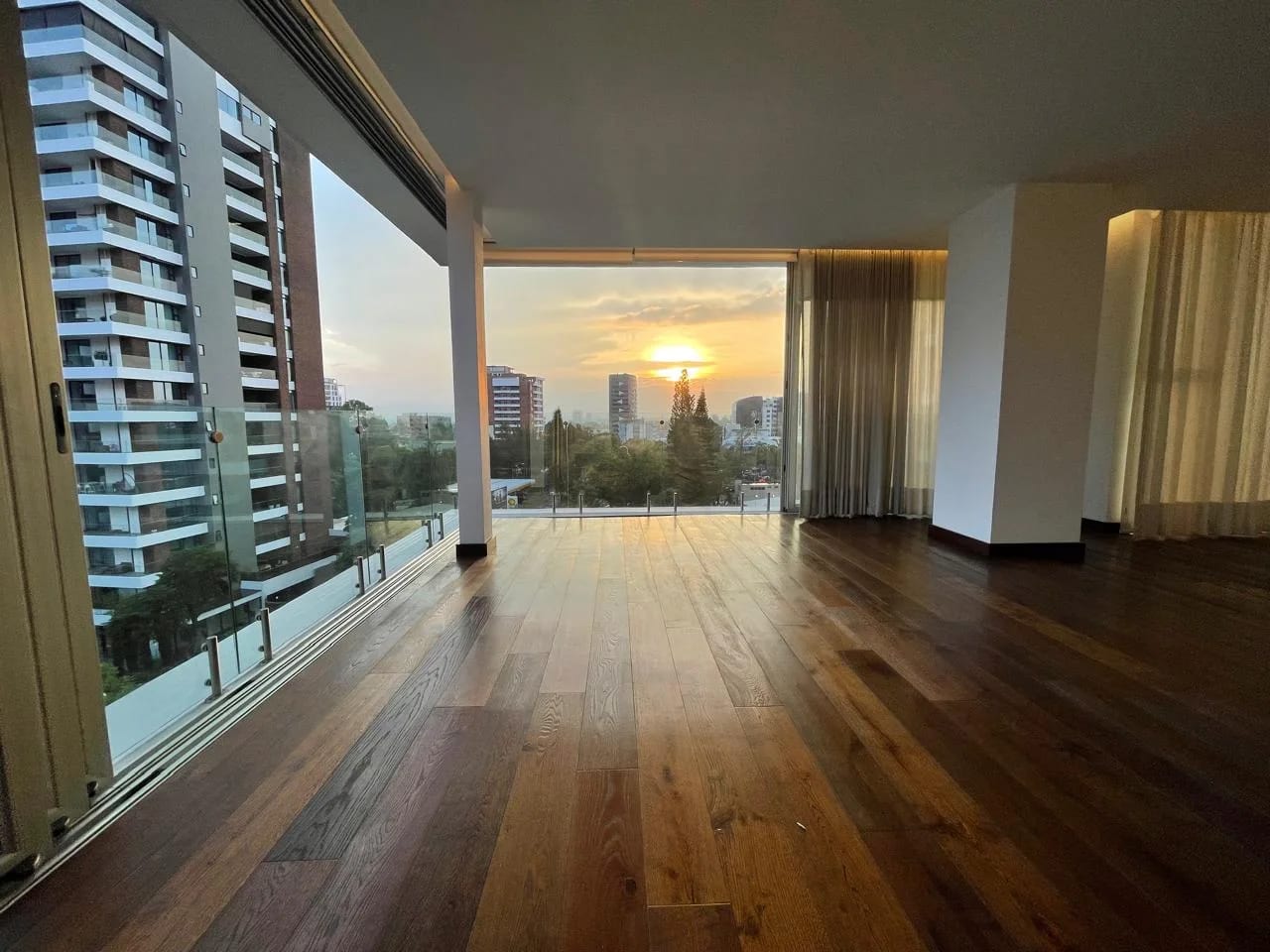 Apto en venta VITRA z14 — Apartamento en Venta en Zona 14, Guatemala, Ciudad — foto 5 de 16