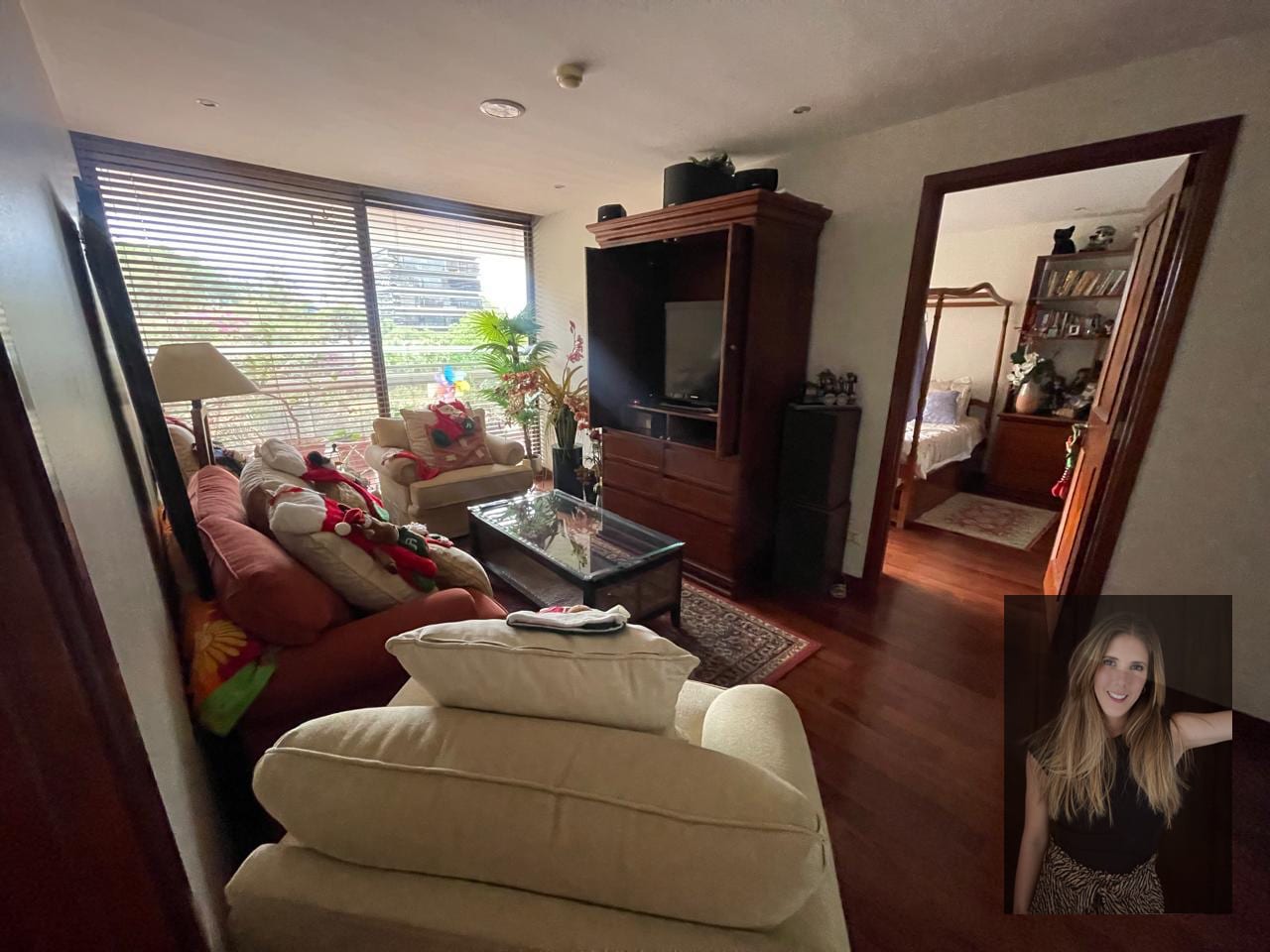 Apartamento en venta o renta Edificio Tiffany zona 10 (copia) — Apartamento en Venta en Zona 10, Guatemala, Ciudad — foto 1 de 15