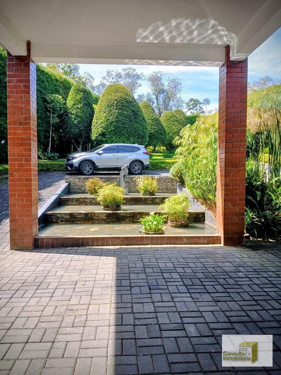 Venta de bella casa en Las Alturas, Km 18.5 — Casa en Venta en Las Alturas, Carretera a El Salvador, Guatemala, Ciudad — foto 3 de 12