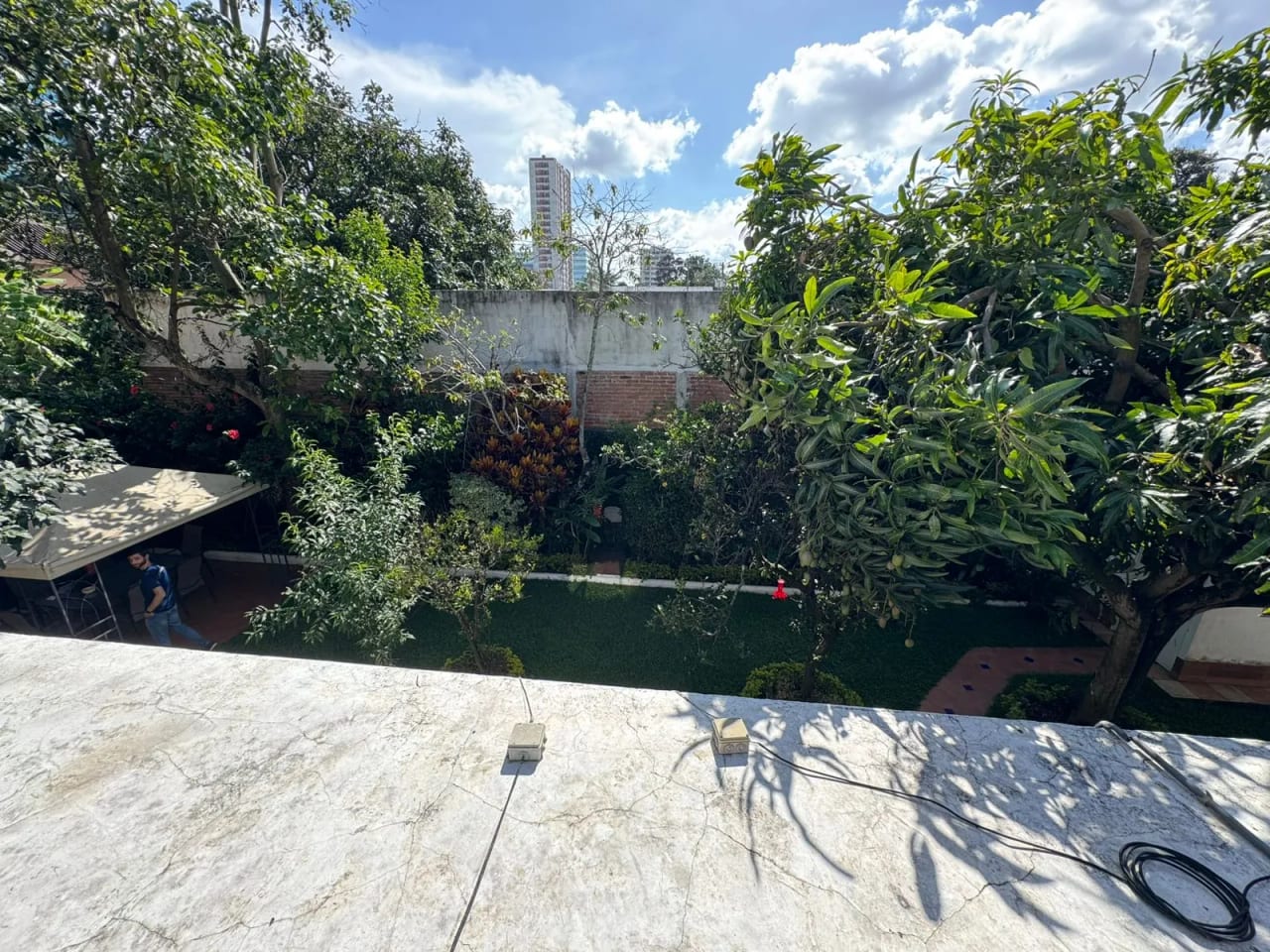 Renta de casa en zona 10 por calle de los Hospitales — Casa en Alquiler en Zona 10, Guatemala, Ciudad — foto 15 de 17