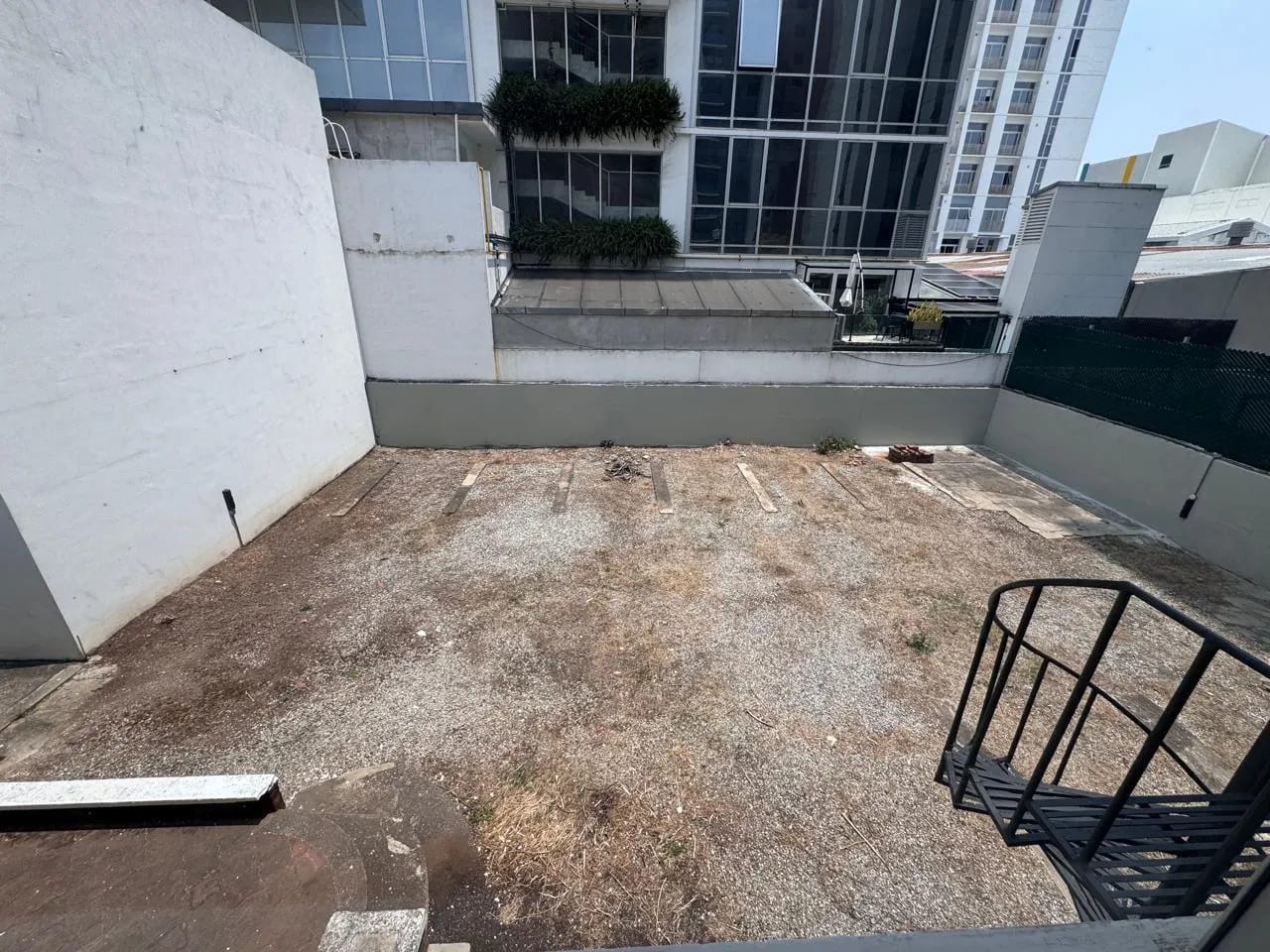 Renta de casa de equina en zona 13 — Casa en Alquiler en Zona 13, Guatemala, Ciudad — foto 6 de 14