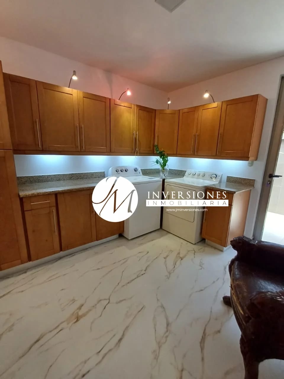 Casa Amueblada en Venta Villa Serena Muxbal — Casa en Venta en Carretera a El Salvador, Guatemala, Ciudad — foto 4 de 17