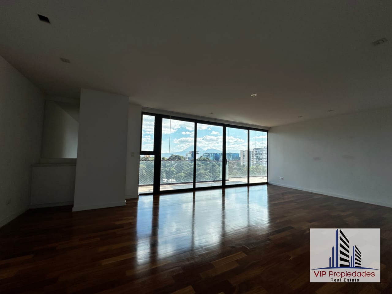 Lucca zona 10, apartamento en alquiler — Apartamento en Alquiler en Lucca, Zona 10, Guatemala, Ciudad — foto 10 de 17
