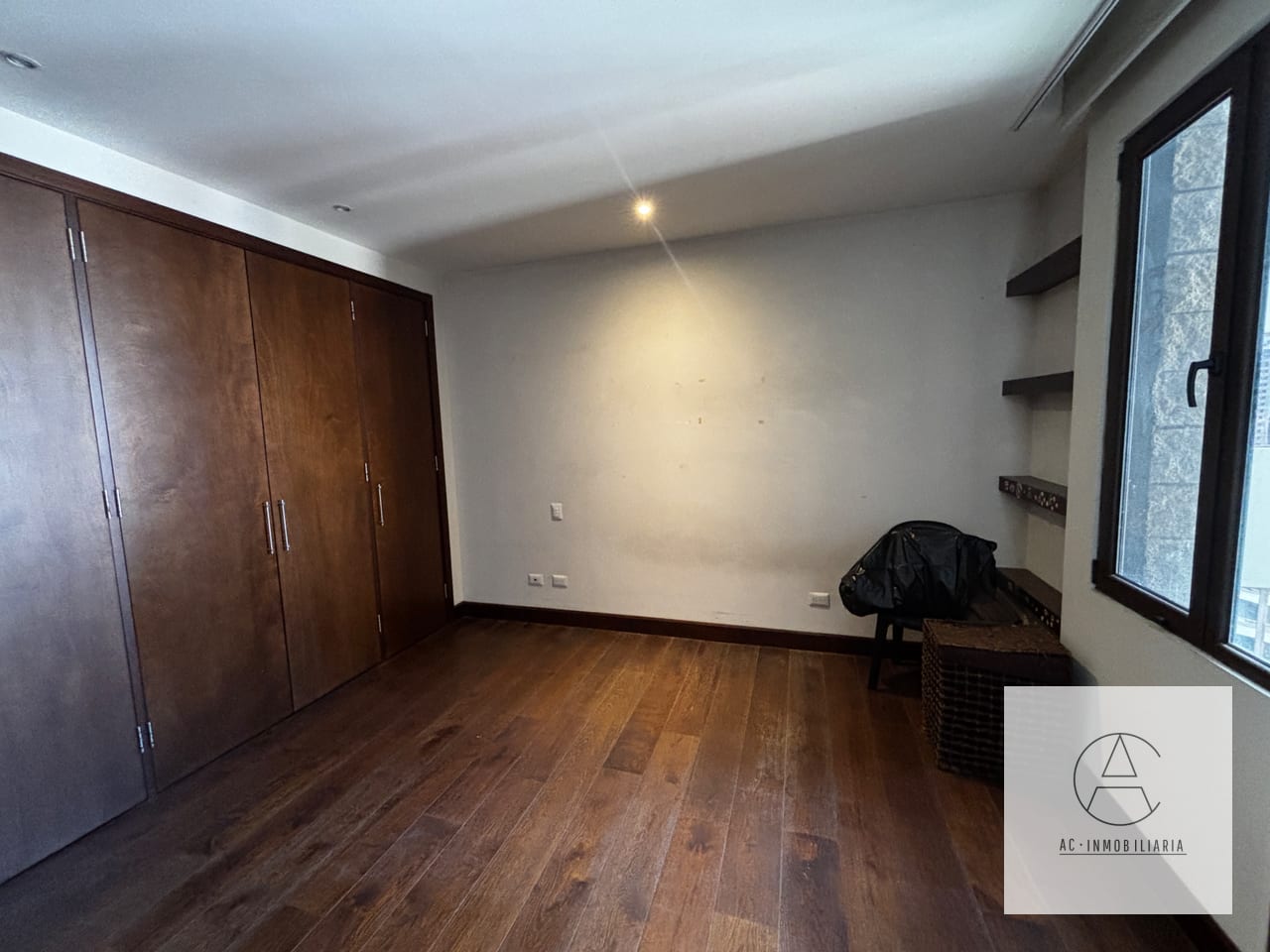 Apartamento en venta en zona 14 — Apartamento en Venta en Tiffany 5ta Avenida, Zona 14, Guatemala, Ciudad — foto 7 de 11