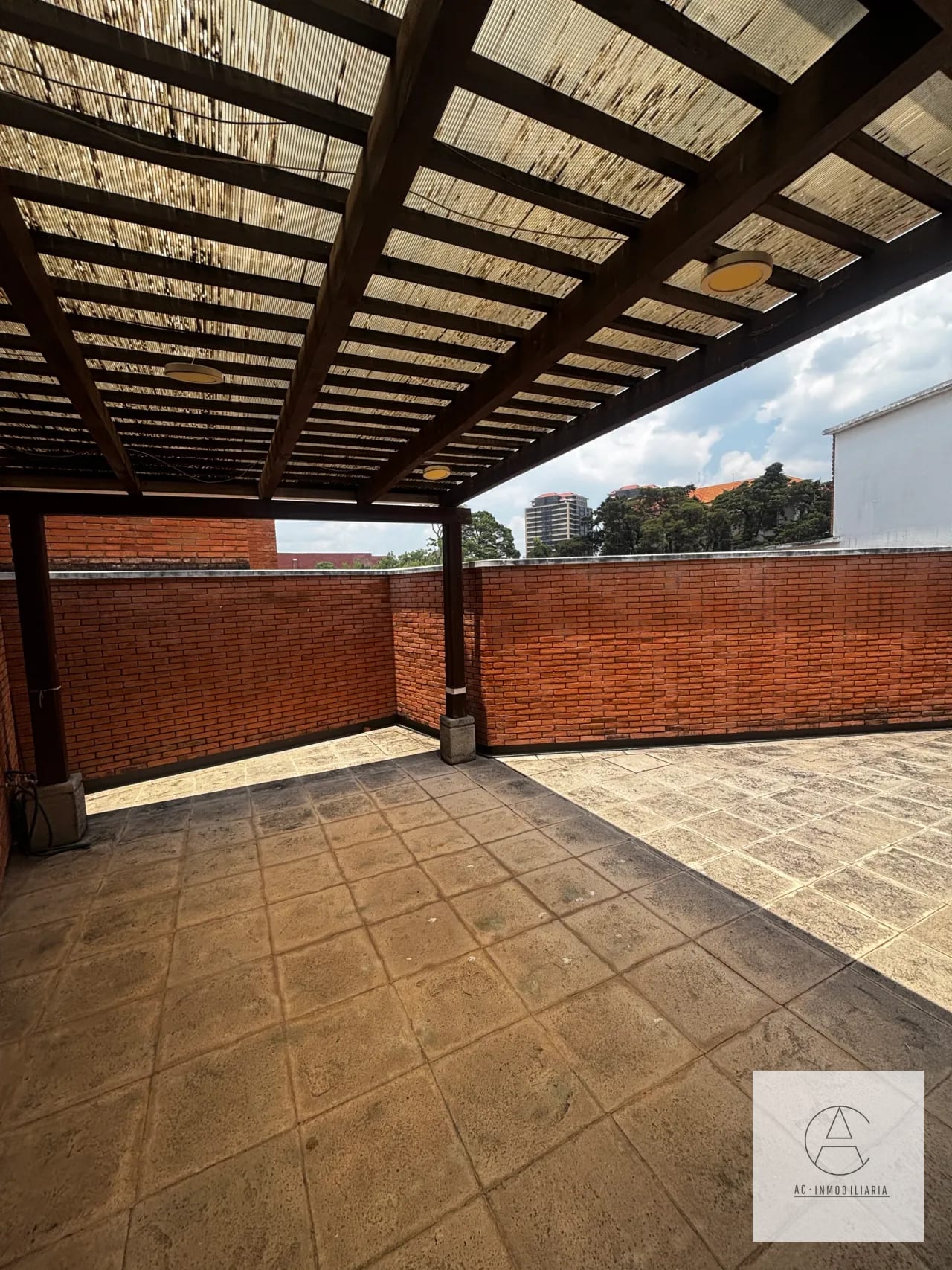 Casa en Venta. Pasaje Oakland Zona 10 — Casa en Venta en Pasaje Oakland, Zona 10, Guatemala, Ciudad — foto 3 de 15