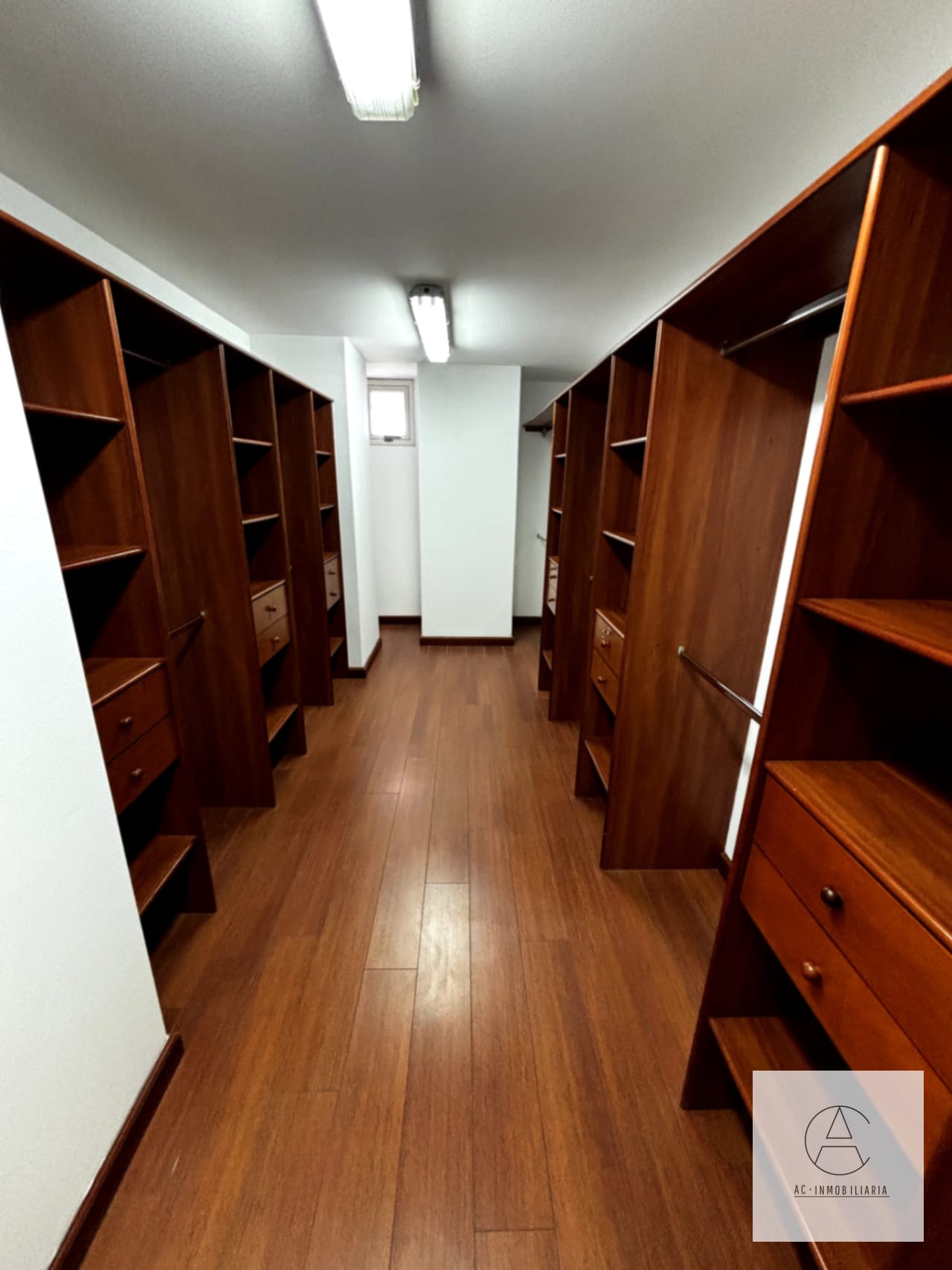 Apartamento en renta en Marques del Valle — Apartamento en Alquiler en Marqués del Valle, Zona 14, Guatemala, Ciudad — foto 14 de 16