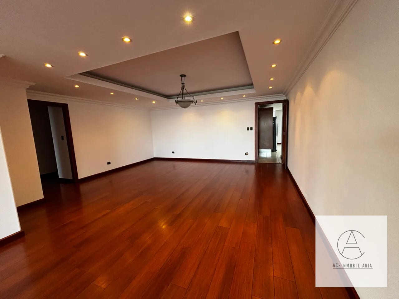 Renta Apto Marques del Valle, Zona 14 — Apartamento en Alquiler en Marqués del Valle, Zona 14, Guatemala, Ciudad — foto 7 de 11