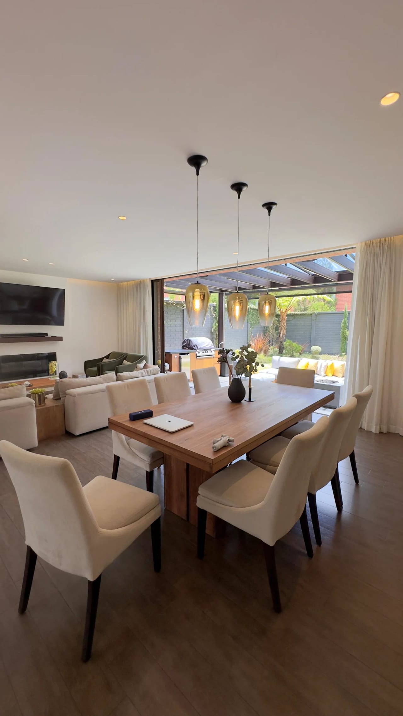Vendo espectacular casa en Residenciales Concepción kms.15.5 CAES — Casa en Venta en Carretera a El Salvador, Guatemala, Ciudad — foto 1 de 13