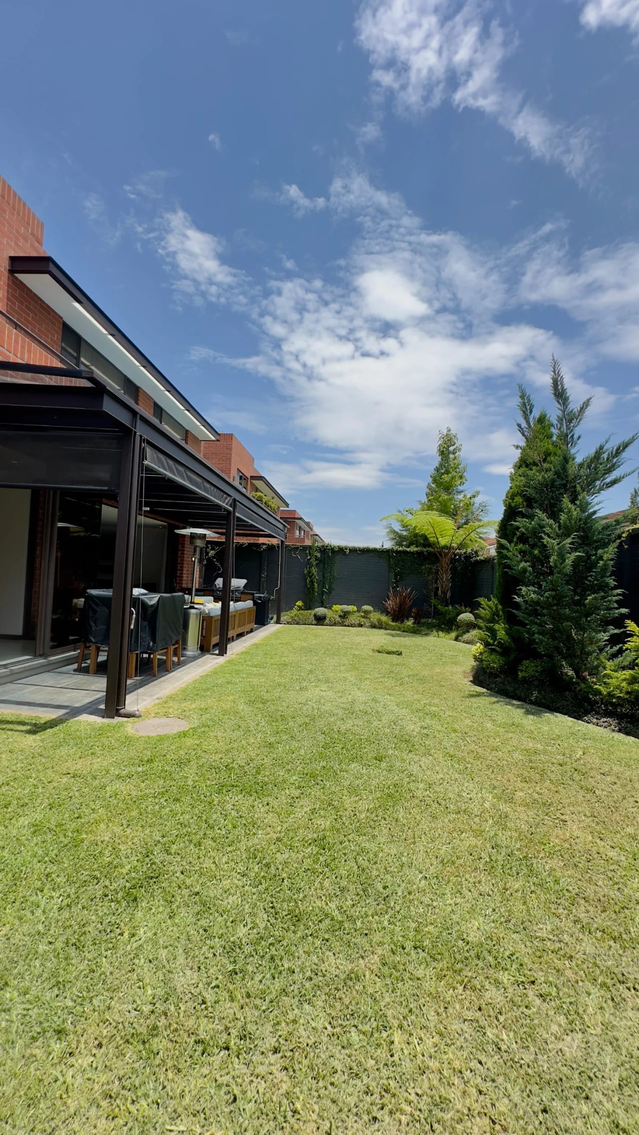 Vendo espectacular casa en Residenciales Concepción kms.15.5 CAES — Casa en Venta en Carretera a El Salvador, Guatemala, Ciudad — foto 3 de 13