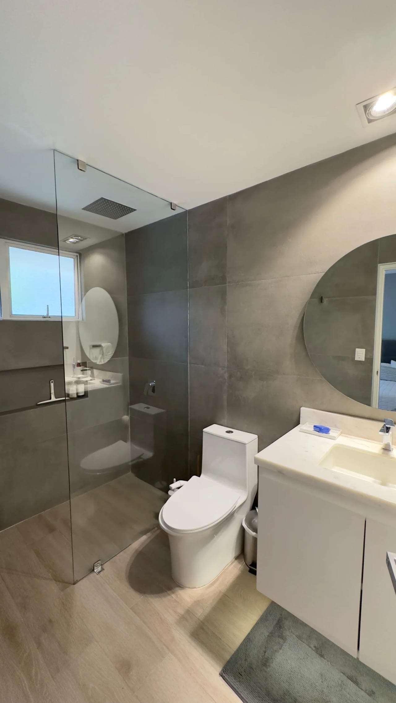 Vendo hermosa casa en Bosques de las Luces kms 13.5 CAES — Casa en Venta en Bosques de Las Luces, Carretera a El Salvador, Guatemala, Ciudad — foto 3 de 11