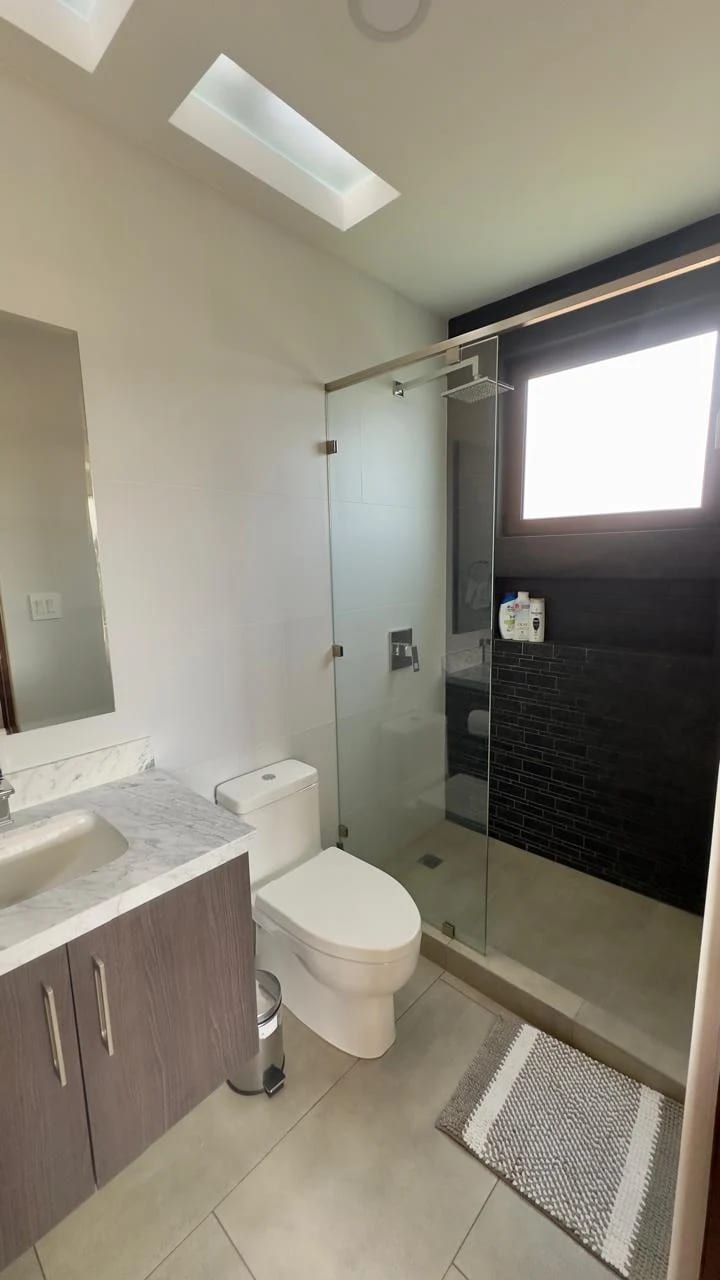 Vendo espectacular casa en Residencias Concepción Kms 15.5 CAES — Casa en Venta en km 11-15, Carretera a El Salvador, Guatemala, Ciudad — foto 7 de 14