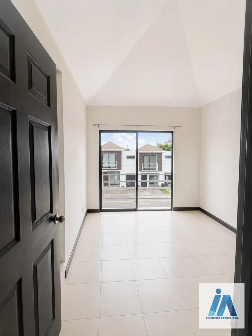 CASA EN VENTA / ALQUILER 📍 Condominio La Foret de Arrazola, Fraijanes Km 24.5 Carr. a Lo de Diéguez — Casa en Alquiler en Carretera a El Salvador, Guatemala, Ciudad — foto 7 de 15