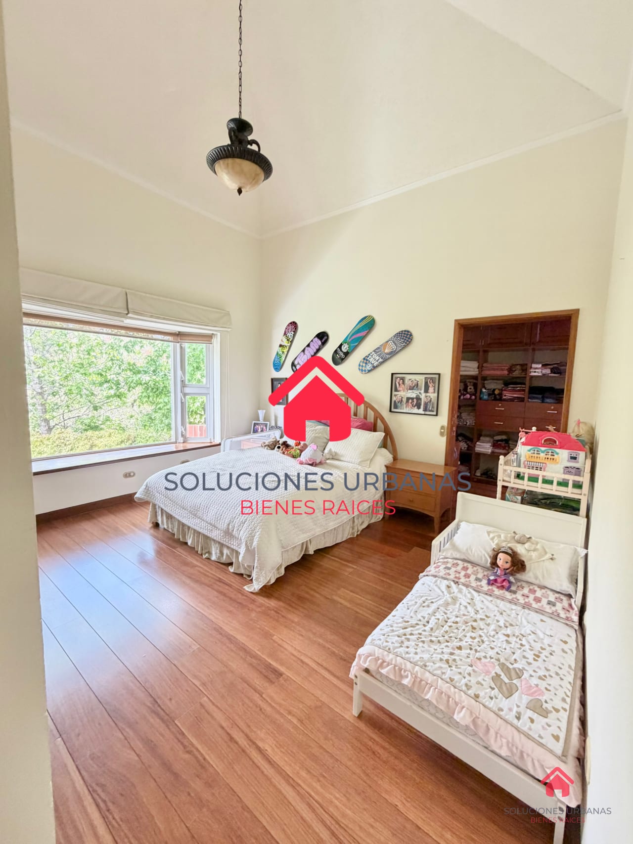Lindisima Casa con Dormitorio en Primer Nivel Colinas de Castel — Casa en Venta en Colinas de Castel, Carretera a El Salvador, Guatemala, Ciudad — foto 8 de 9