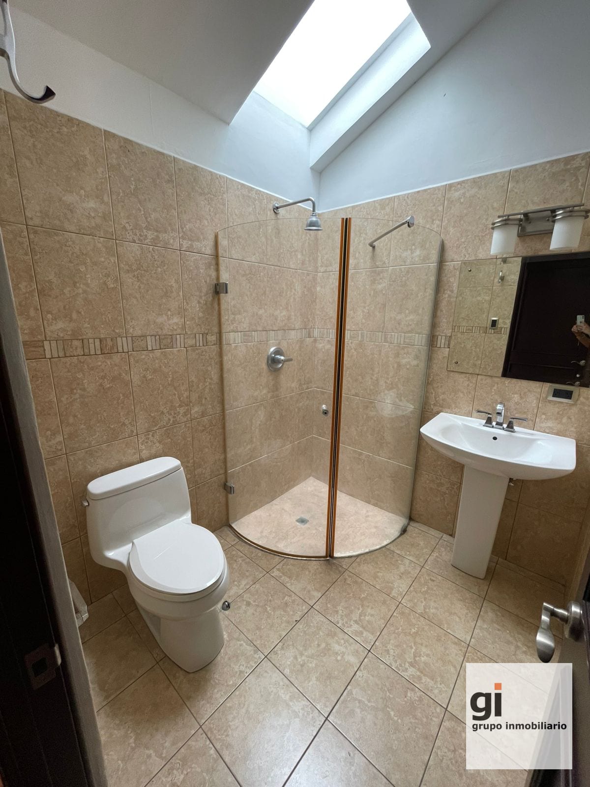 Casa en Oakland en venta — Casa en Venta en Zona 10, Guatemala, Ciudad — foto 3 de 8