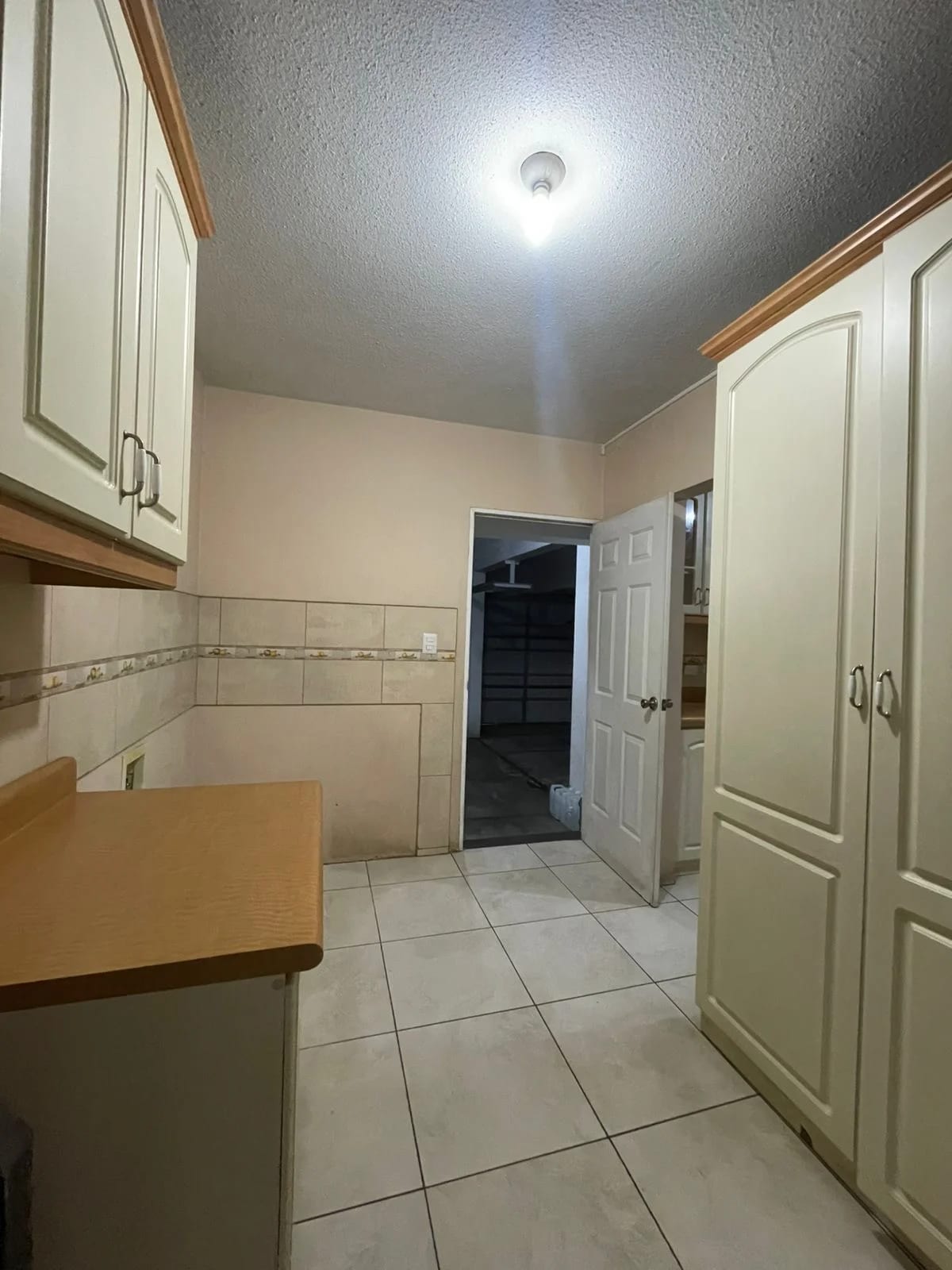 Casa amplia en Bosques de San Nicolás, Zona 4 de Mixco — Casa en Venta en Bosques de San Nicolás, Zona 4 Mixco, Guatemala, Ciudad — foto 10 de 17