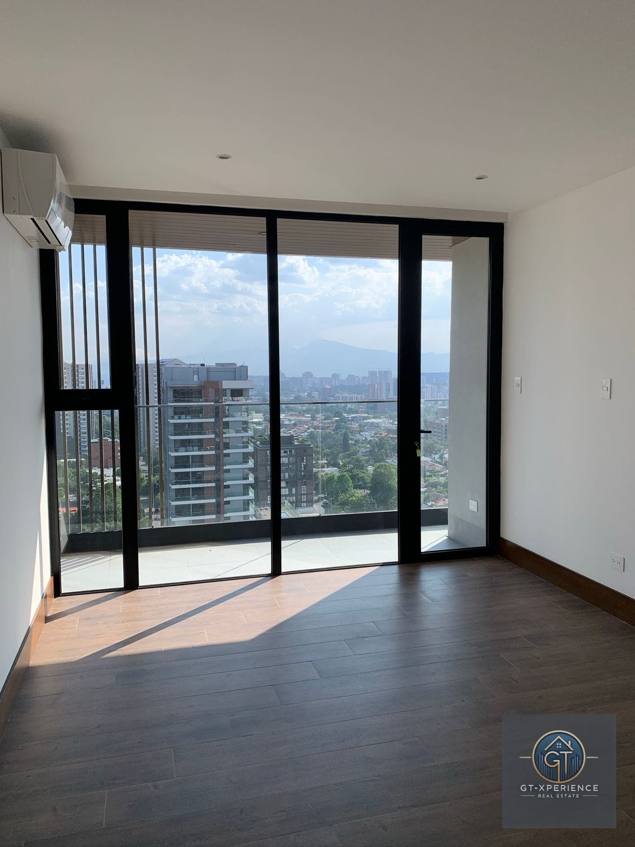 Lindo y amplio apartamento en Gaura, zona 15 VHI — Apartamento en Venta en Gaura, Zona 15, Guatemala, Ciudad — foto 9 de 15