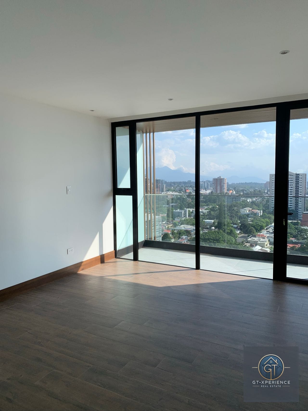 Lindo y amplio apartamento en Gaura, zona 15 VHI — Apartamento en Venta en Gaura, Zona 15, Guatemala, Ciudad — foto 10 de 15