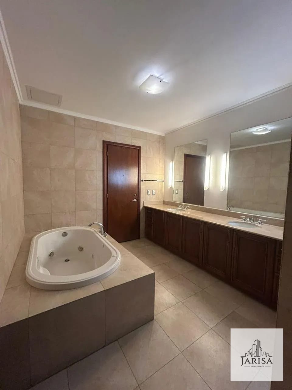 Amplio Apartamento Avenida Las Americas — Apartamento en Alquiler en Zona 14, Guatemala, Ciudad — foto 11 de 12