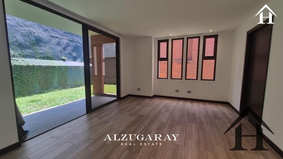 Casa a 10min de zona 10 Antaria Buena Vista — Casa en Venta en Santa Catarina Pinula, Guatemala, Ciudad — foto 3 de 15
